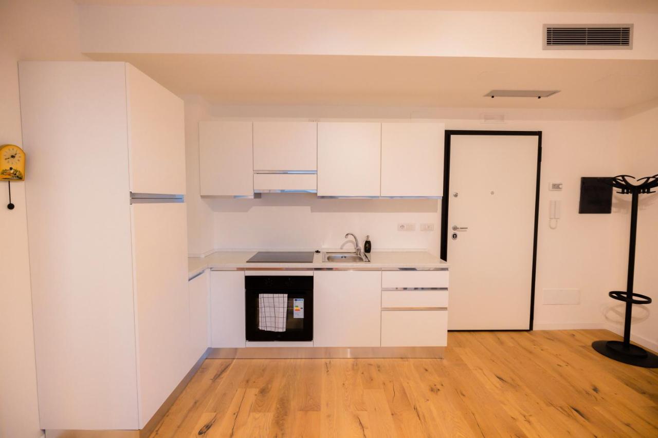 Ferienwohnung Nuovissimo Bilocale In Zona Navigli/Romolo Mailand Exterior foto