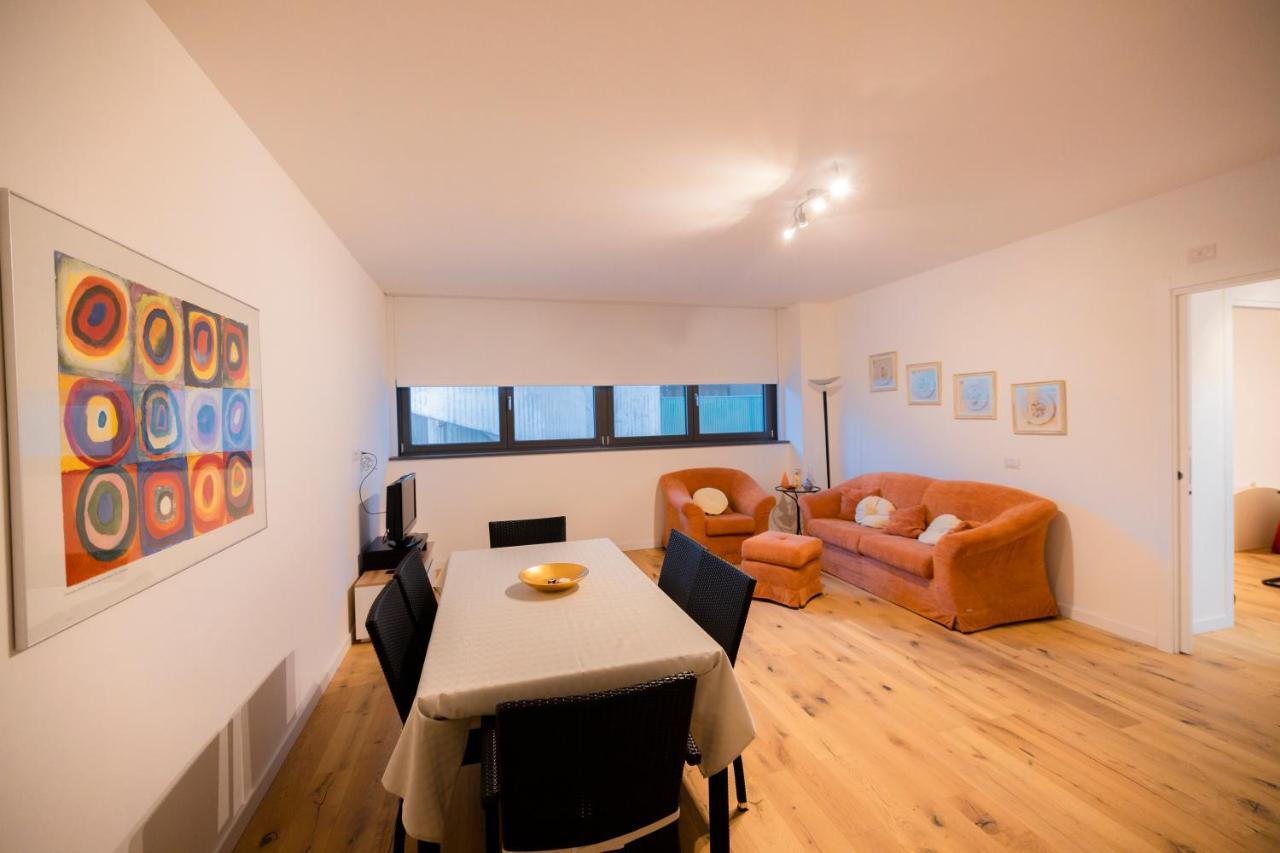 Ferienwohnung Nuovissimo Bilocale In Zona Navigli/Romolo Mailand Exterior foto
